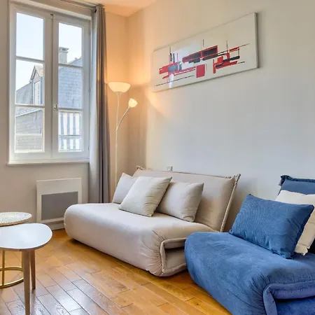 Apartment Petit Castel - T2 De 39m Au Coeur De Rue Du Gros-horloge !